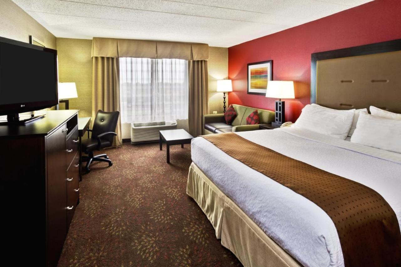 Holiday Inn Hotel & Suites Chicago Northwest - Elgin By Ihg Exterior foto