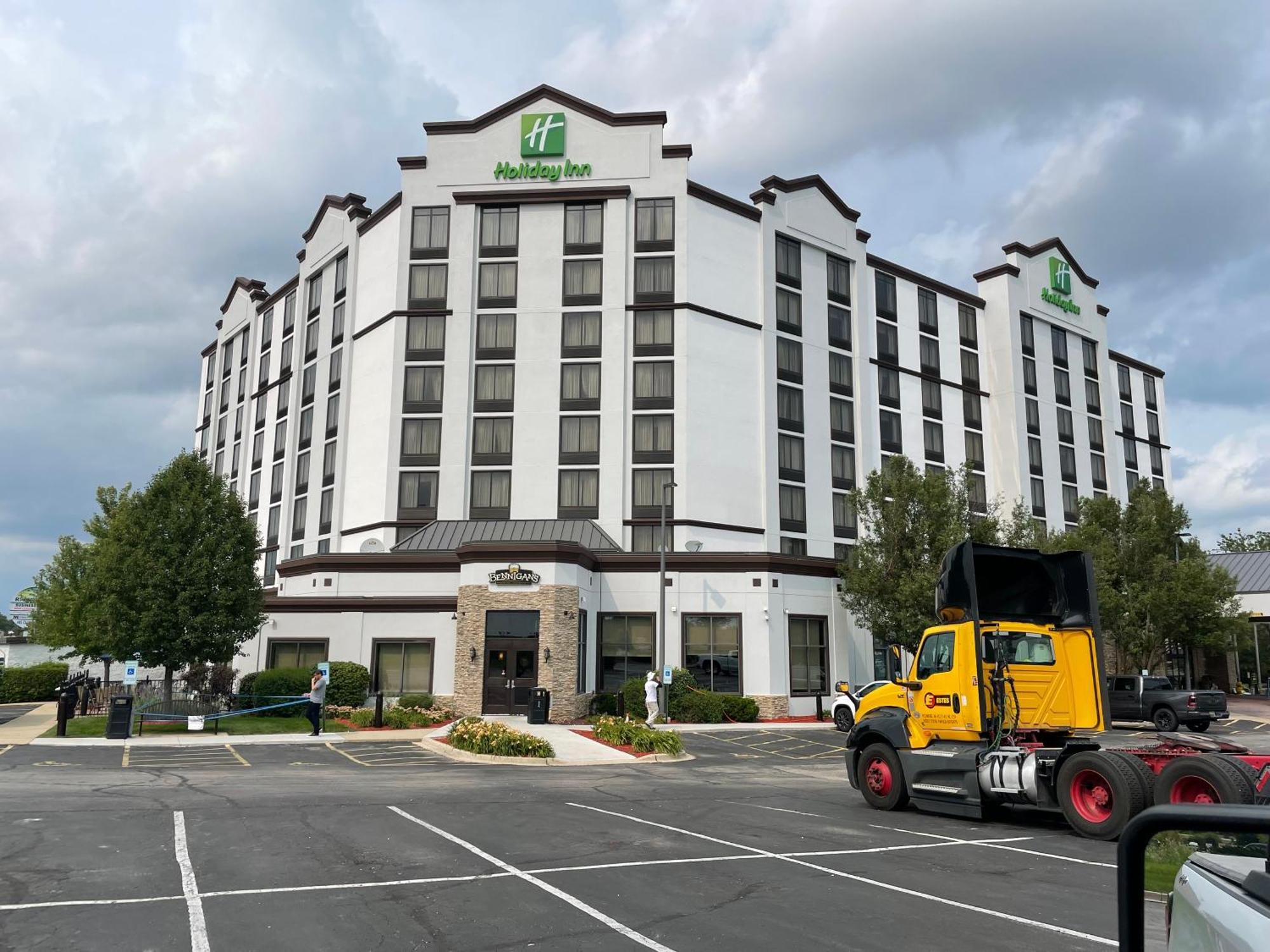 Holiday Inn Hotel & Suites Chicago Northwest - Elgin By Ihg Exterior foto